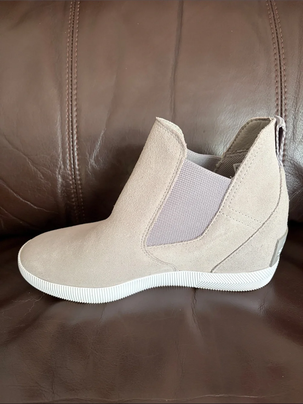 Sorel Women's Out N About slip on wedge size 8.5 chrome gray suede waterproof